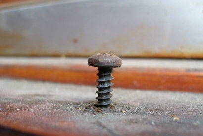 Cómo aflojar tornillos oxidados.